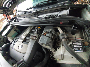 Strut Bar BMW X5 E53 Black