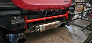 Hintere Domstrebe Toyota GR Yaris GR Four (hinter Stoßstange) Schwarz